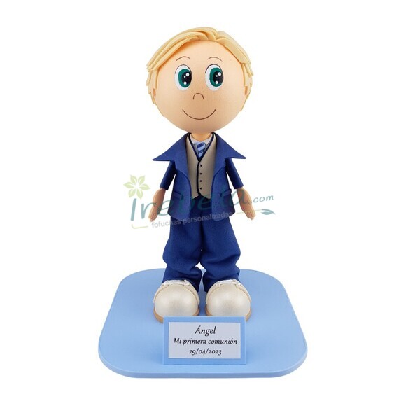 Fofucho de comuni�n ni�o con traje azul marino, chaleco color crema y corbata